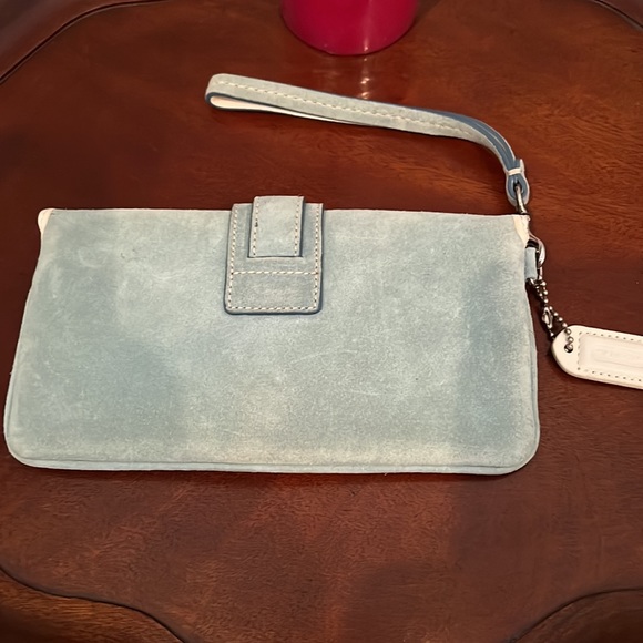 Coach blue suede wristlet with white leather trim - Picture 2 of 4